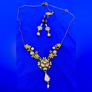 Michal Negrin Vintage EUC necklace and earring set.